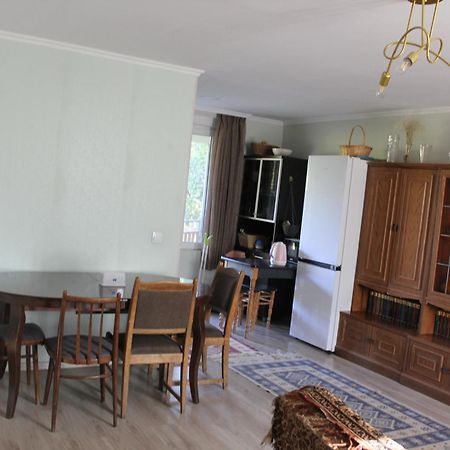 Nunuka House Daire Tserovani Dış mekan fotoğraf